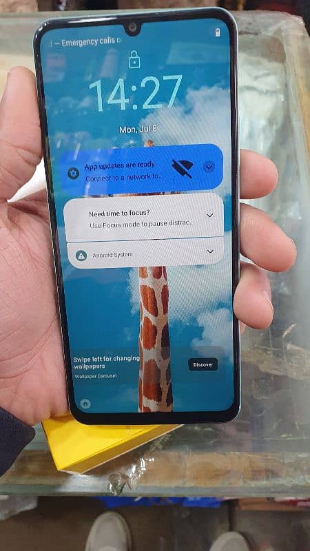 realme c51 4GB 64GB home use one hand use 1