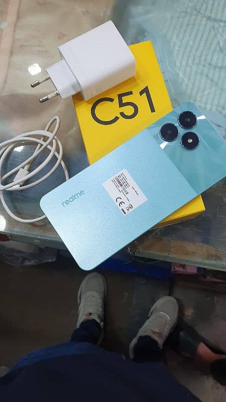 realme c51 4GB 64GB home use one hand use 3