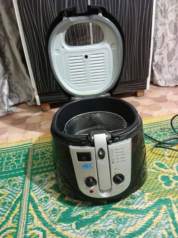 deep fryer 1