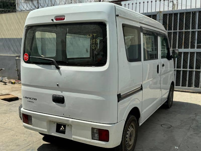 Mitsubishi Minicab 2019 1