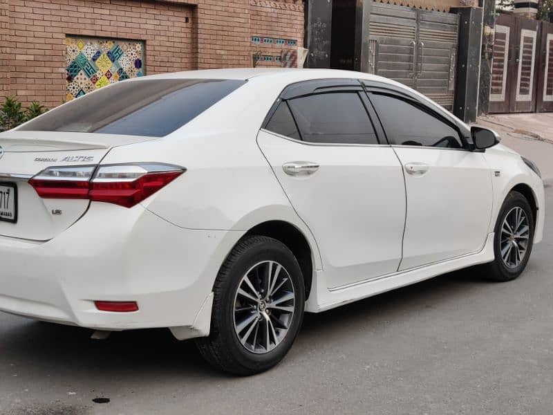 Toyota Corolla Altis 2018 Cruisetronic 5