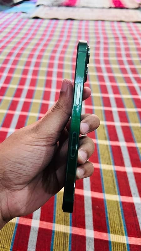 Iphone 13, Factory Unlock, Green Colour 3