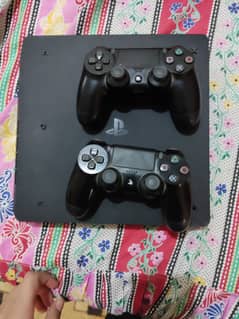 PS4 1tb along with 2 original controllers