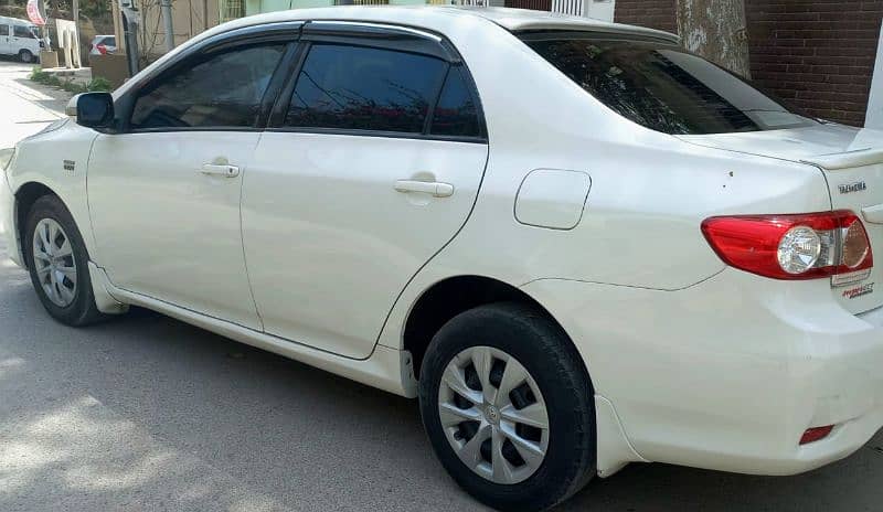 Toyota Corolla 1.6 Gli Auto 12