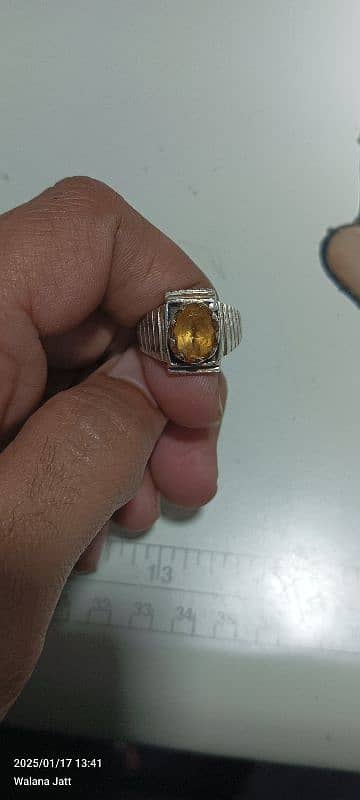 100% original Sri Lankan yellow sapphire (pukhraj) 1