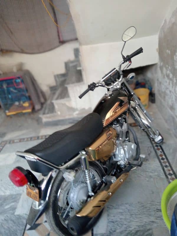 Honda CG 125 Special Edition Model 2025[TOTAL GENIUN] 3