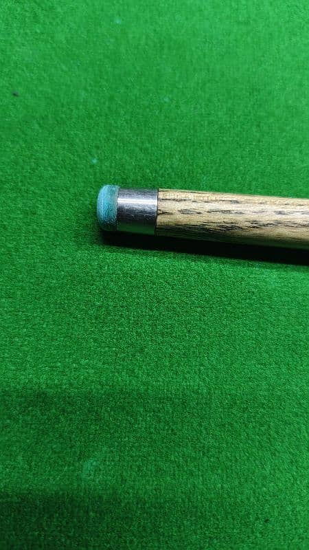 One piece snooker cue 2