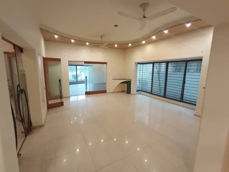 Kanal Full House 5 Bedroom For RENT Phase 4 DHA 7