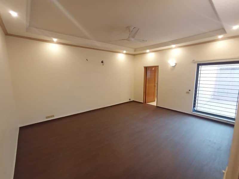 Kanal Full House 5 Bedroom For RENT Phase 4 DHA 14