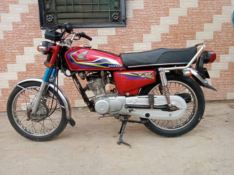 Honda 125 Model 2017 totally Genion 2