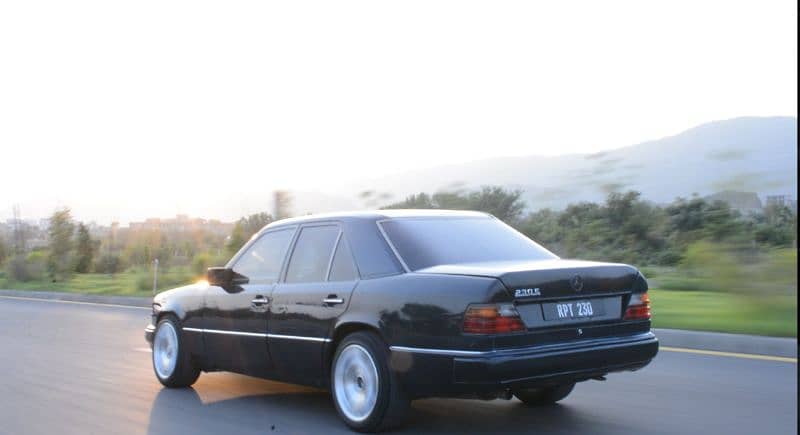 Mercedes E Class 1989 2