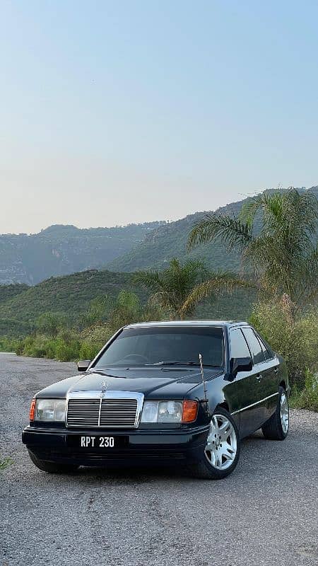 Mercedes E Class 1989 5