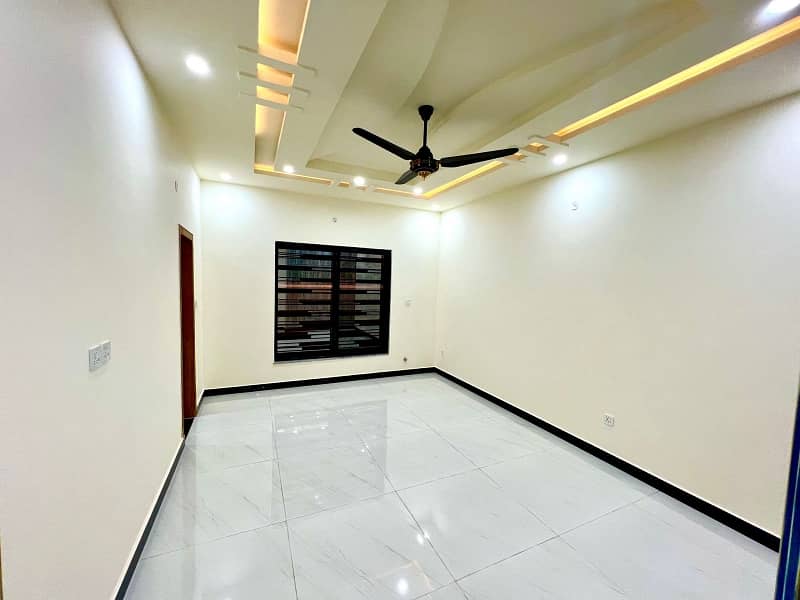 8 MARLA BRAND NEW HOUSE FOR SALE MULTI F-17 ISLAMABAD ALL FACILITY AVB 18