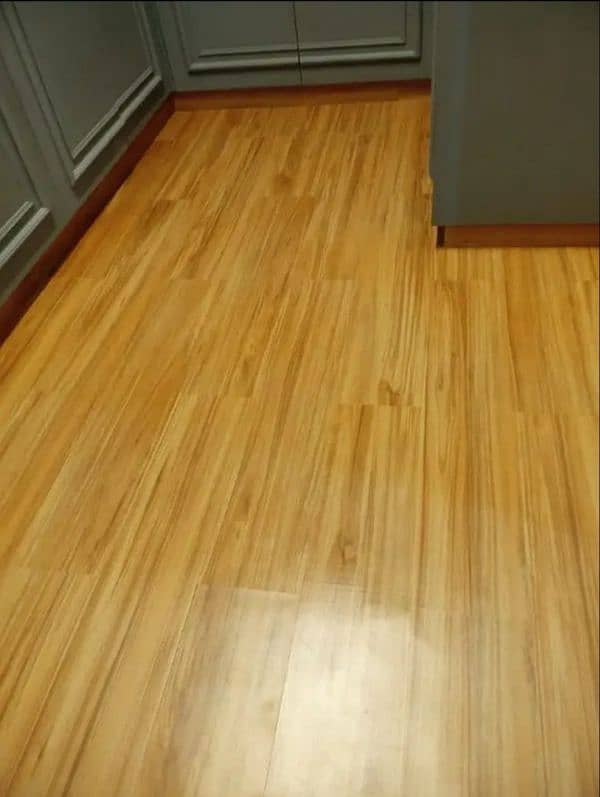 Vinyl Floor Tiles & Wooden Floor. 3