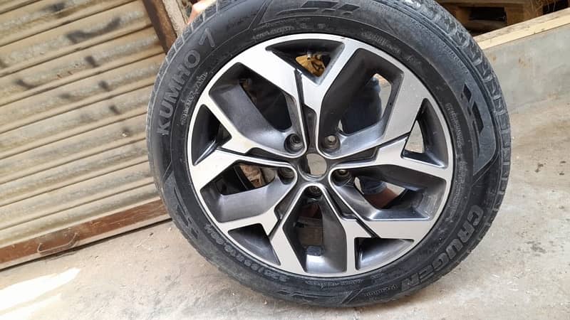 Kia sportage tyre 1