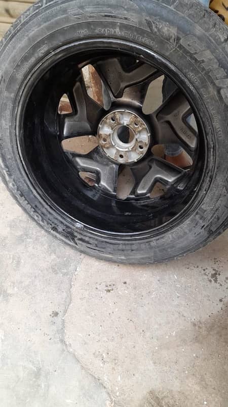 Kia sportage tyre 4