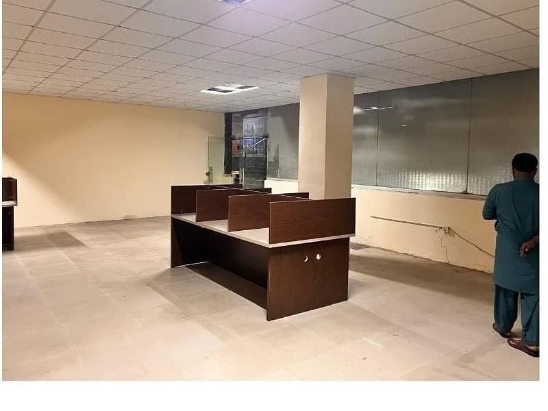 Area 1300 Square Feet Corporate Office Available For Rent On Reasonable Rent Gulberg 3 Lahore 7