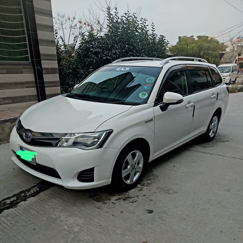 Toyota Corolla Fielder 2015  Reg. 2017 0