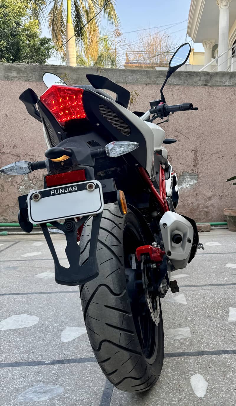 Benelli TNT 150i 2023 3