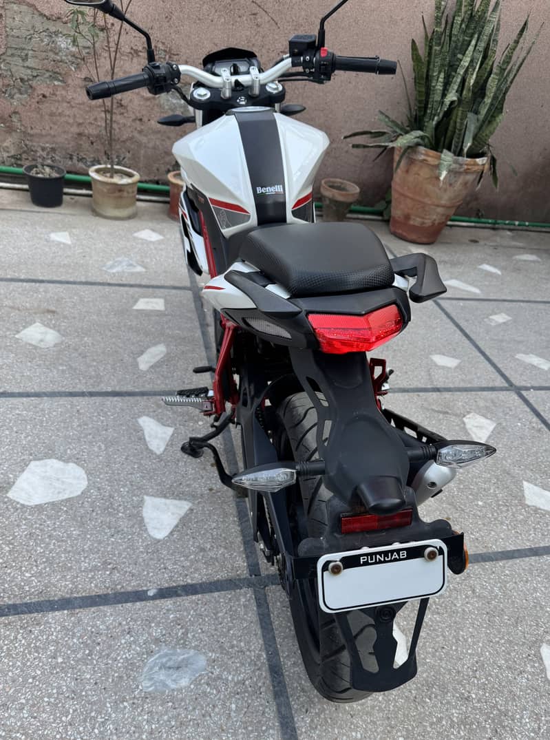 Benelli TNT 150i 2023 4