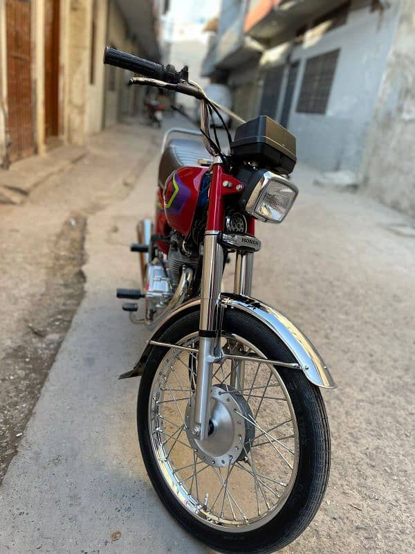 Honda cg 125 red clour 5