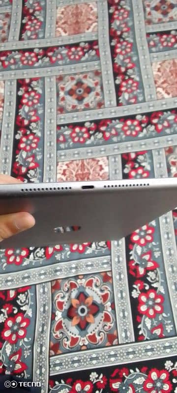 Apple Ipad 5 Generation [wifi version] 1