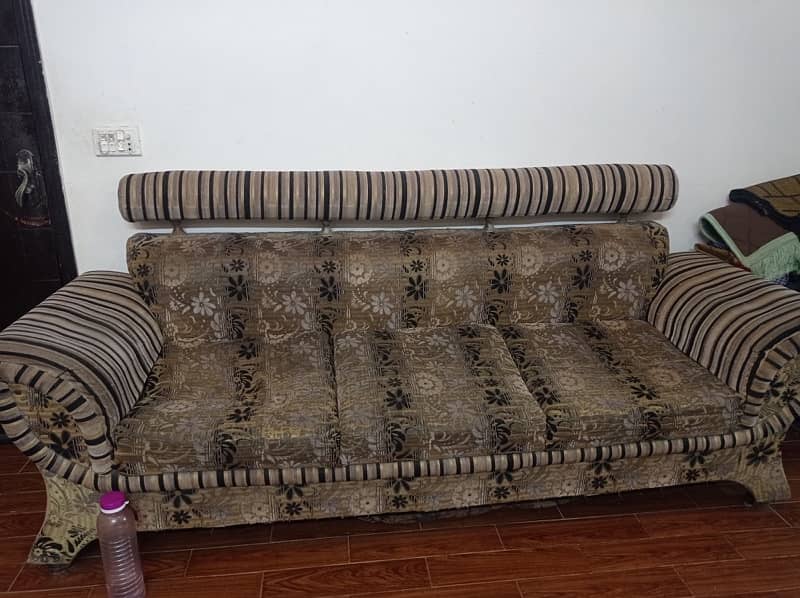 brown fown color sofa 0