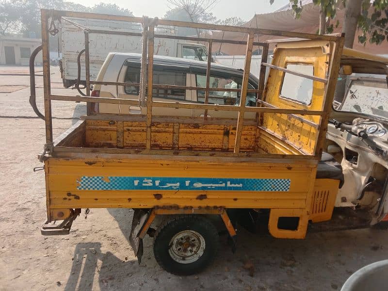 auto Riksha 2019 model good candishan 2