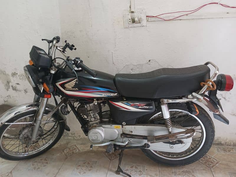 Honda 12 Black 0