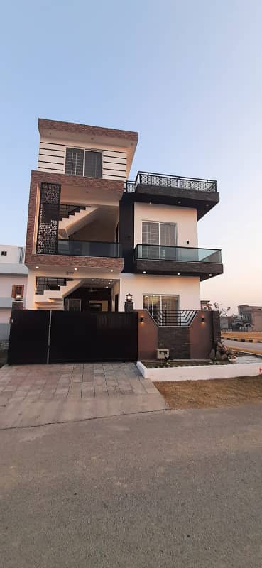 5 Marla Corner House available in Fasal Town 0