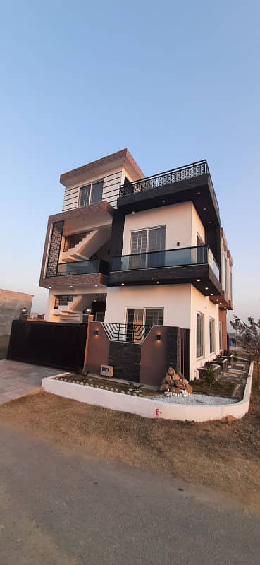 5 Marla Corner House available in Fasal Town 20