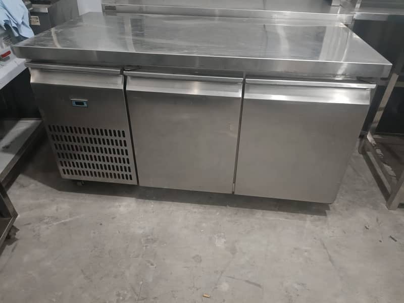 Under counter chiller 5 feet With cooling Stainless steel 1