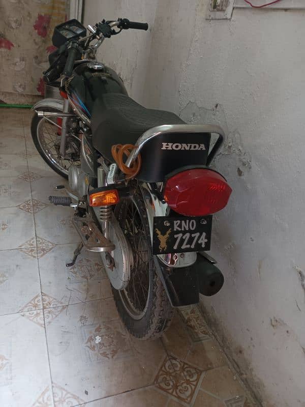 Honda 125 Black 1