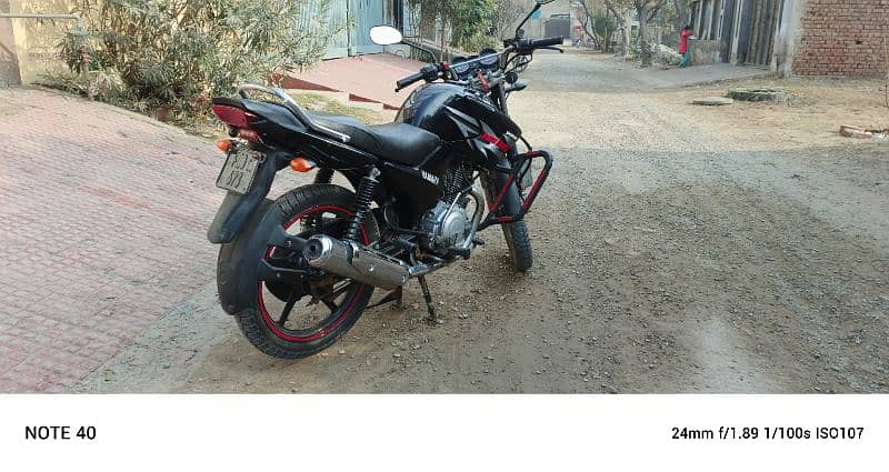 Yamaha YBR125 G Black color for sale 4