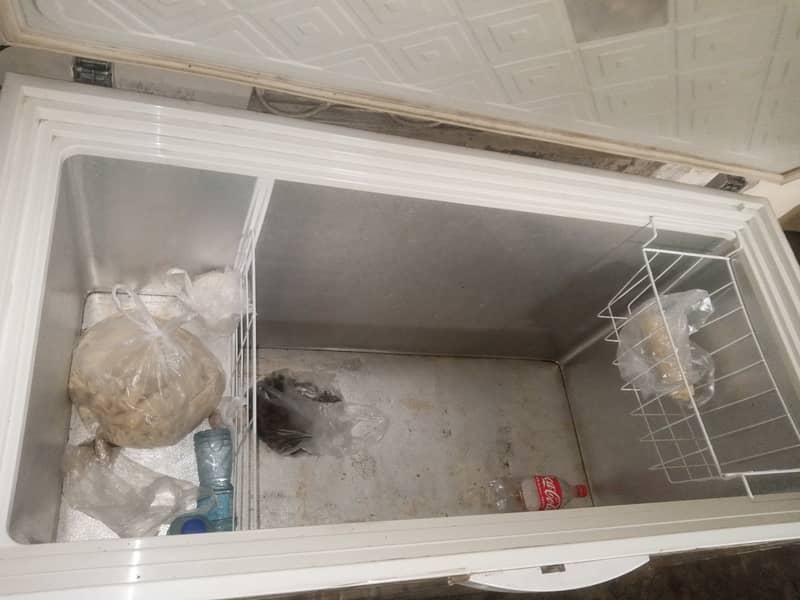 Freezer zabardast condition 3