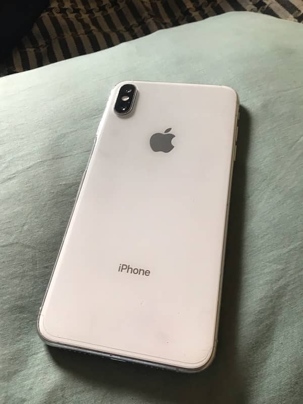 Apple iPhone XS Max 2