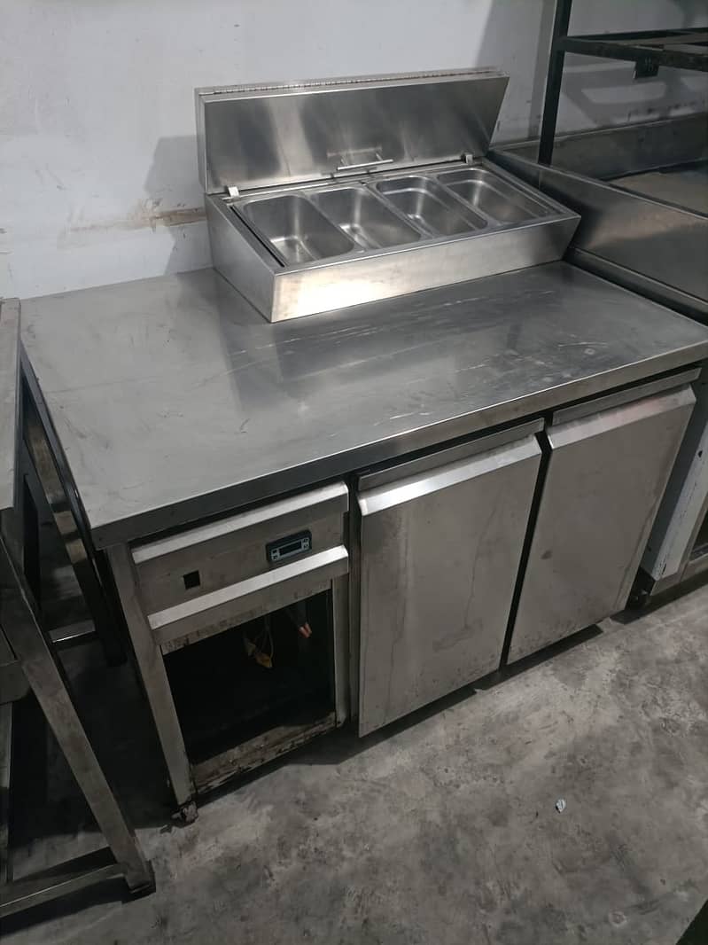 Pizza prep table 4 feet 4 bowl stainless steel commercial used 0