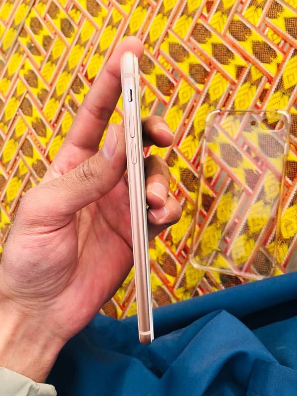 i phone 8 plus lush condition pta approved 0