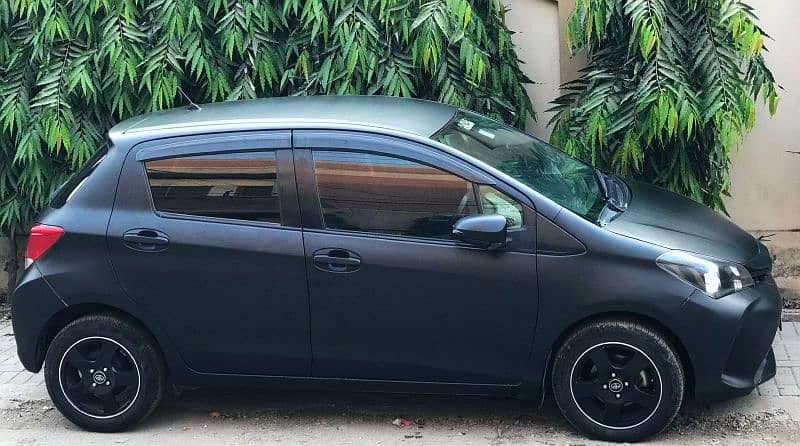 Toyota Vitz 2015 0