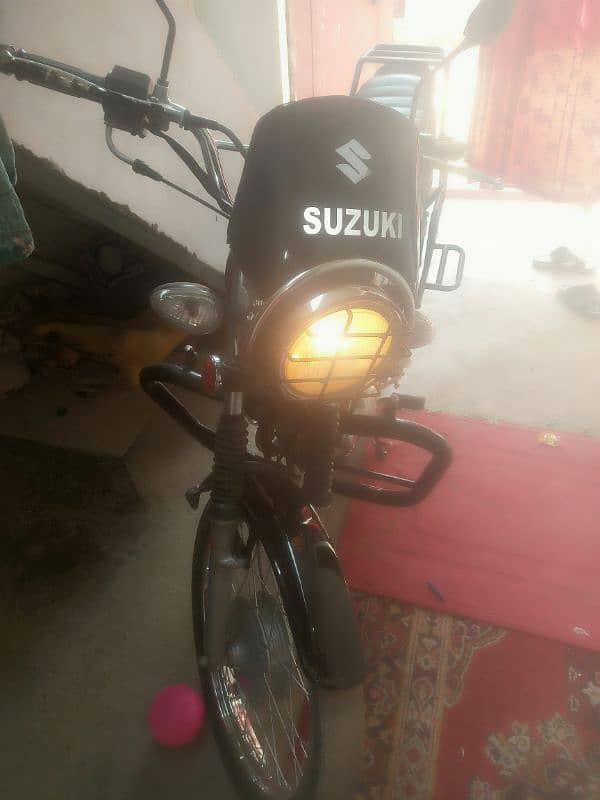 Suzuki GS 150 complete papers condition 10/10 4