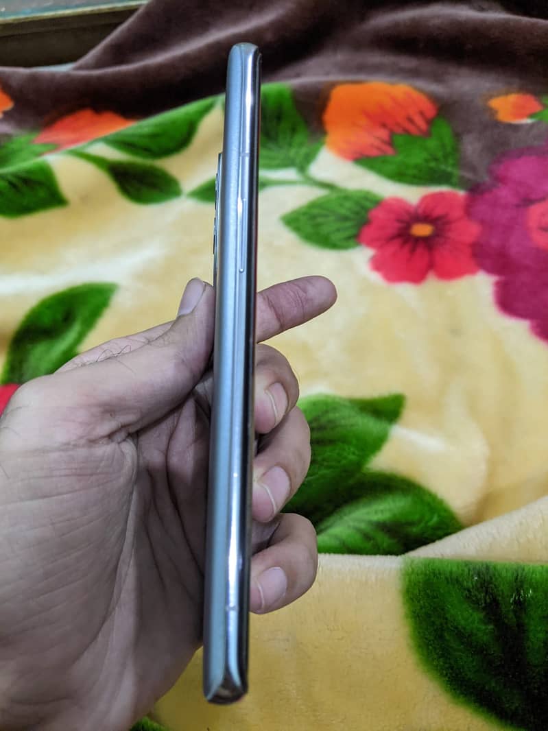 One plus 9 pro global model 6