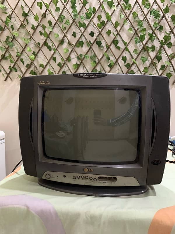 LG television 4