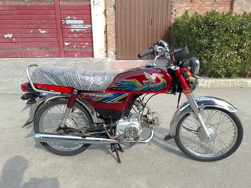 Honda CD 70 model 2021 03161737719 1