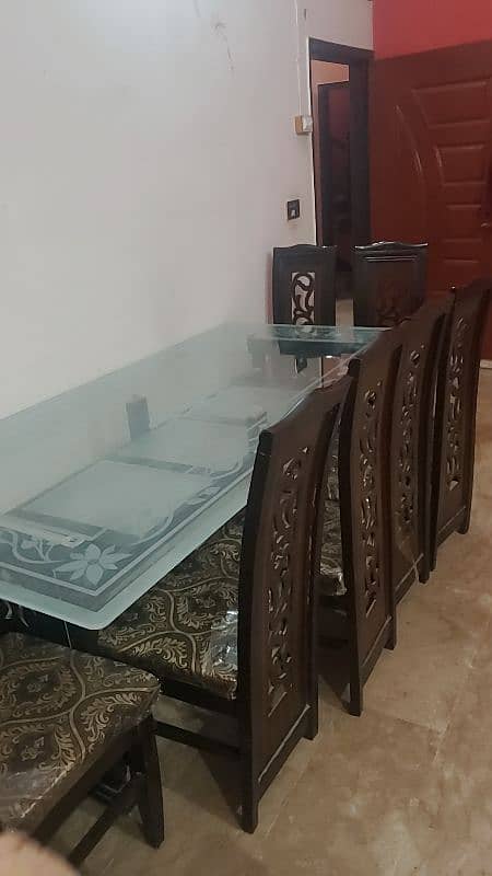 8 chairs glass daining table for sale 1