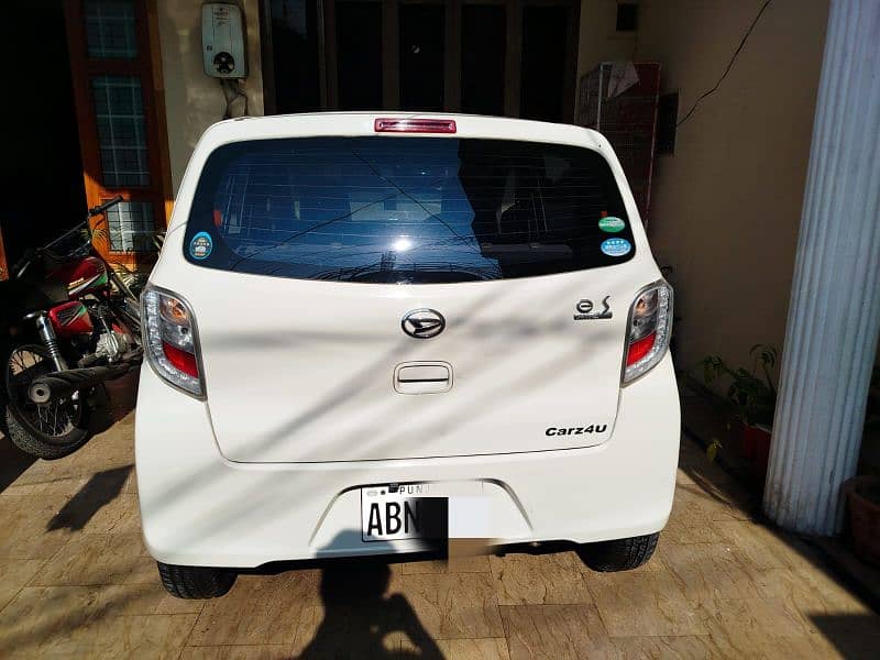 Daihatsu Mira 2016 1