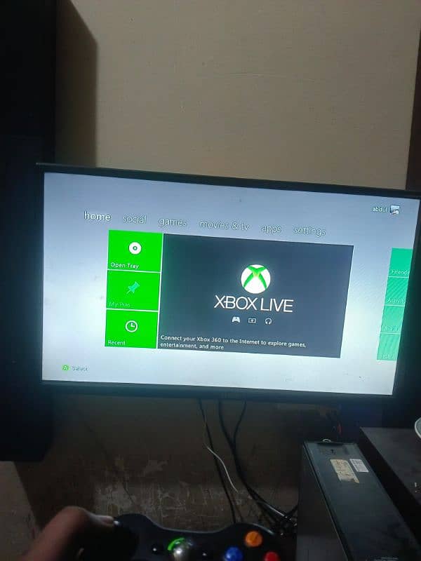 x box 360 with 2 x controller 6