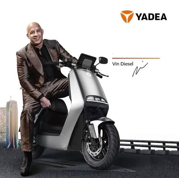 Yadea Electric Scooter Scooty Bike / Metro Aima Evee Revoo 13