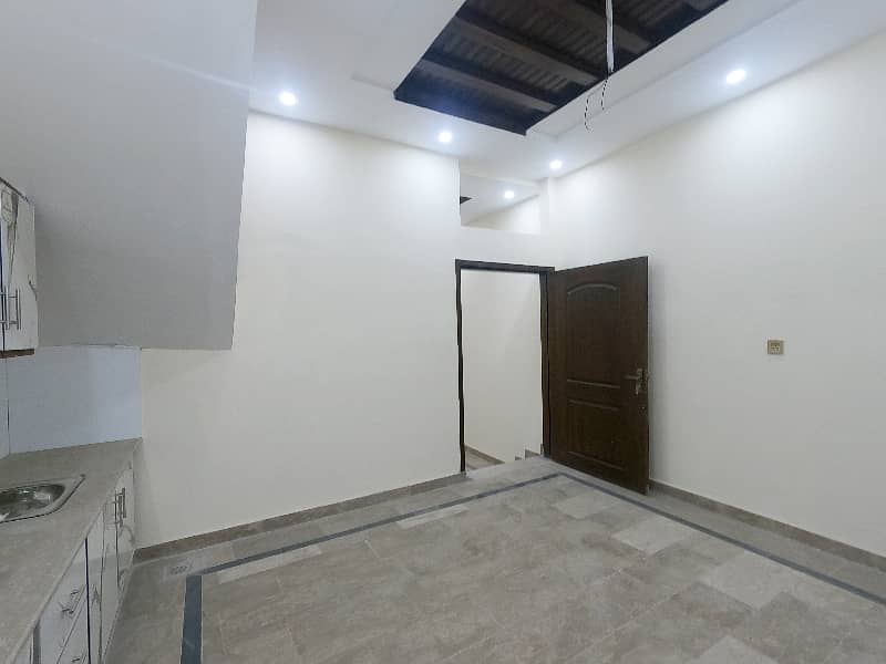 Perfect Prime Location 3 Marla House In Chungi Amar Sadhu For Sale 9