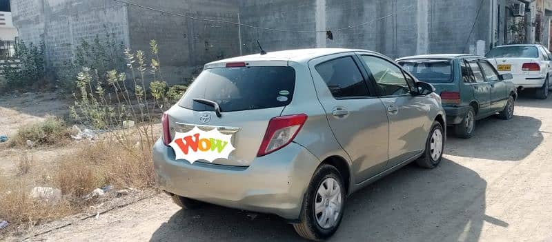 Toyota Vitz 2013 /2017. aj ki payment pe deni hai 2