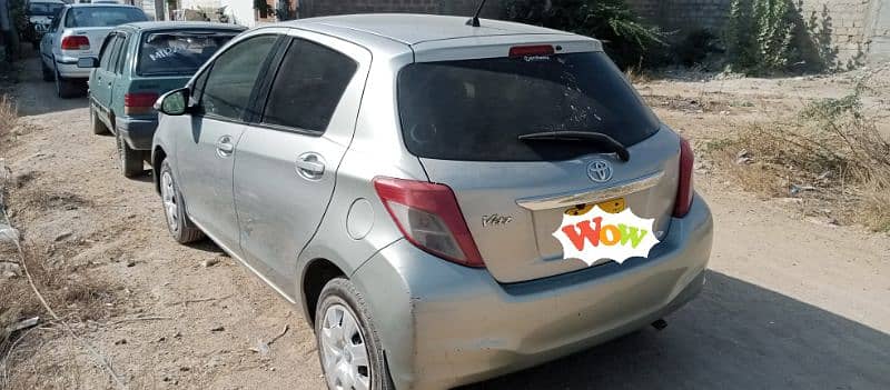 Toyota Vitz 2013 /2017. aj ki payment pe deni hai 3